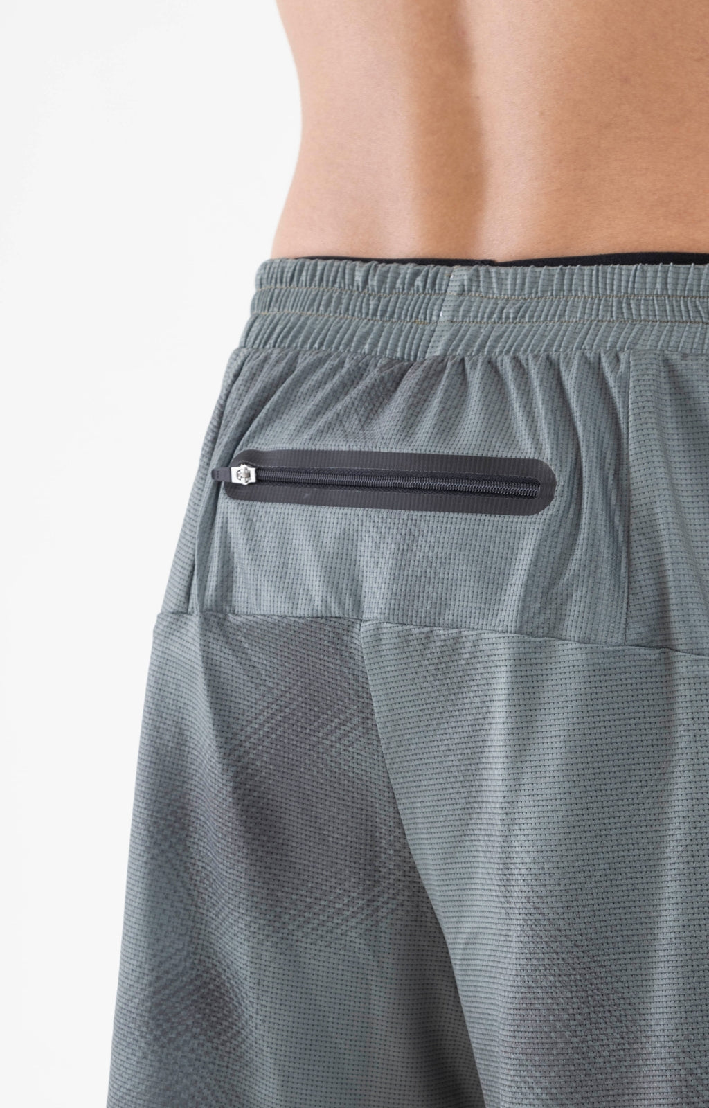 OSAKA RUNNING OLIVE SHORT