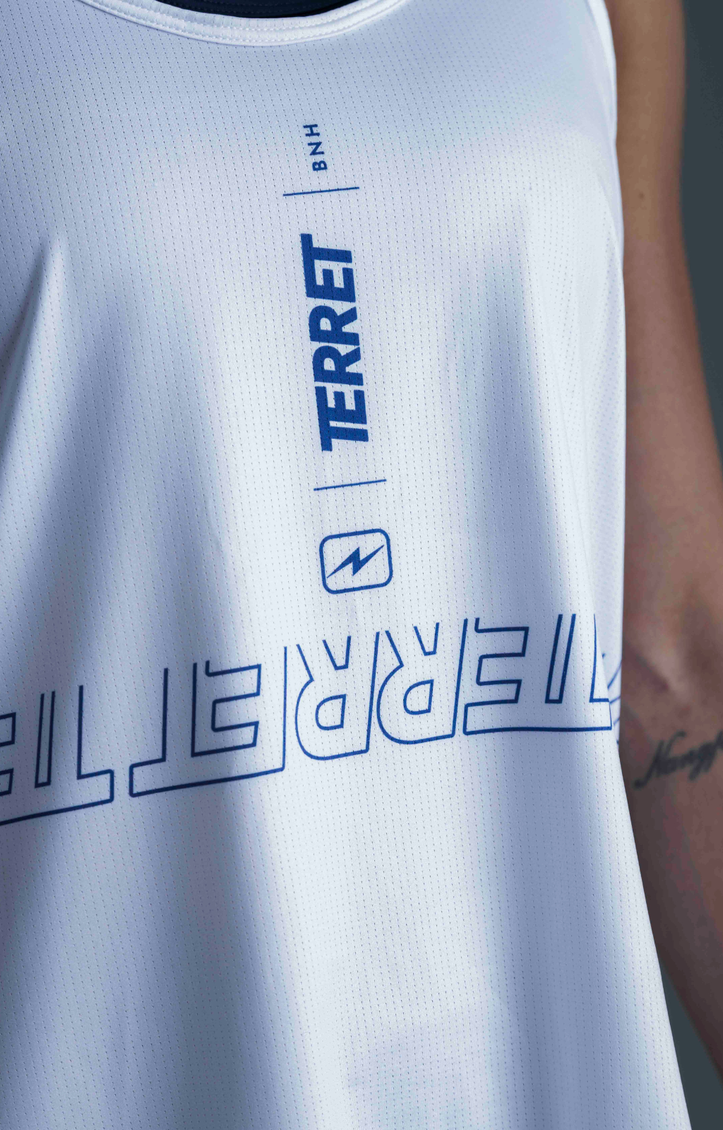 Playera sin manga running  Motion Woman